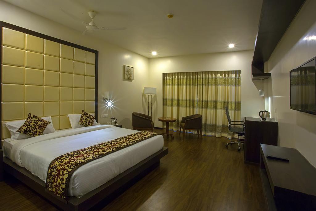 Hotel Ravi Residency Morbi Pokoj fotografie